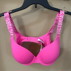 Victoria’s Secret T-shirt push-up full coverage bra